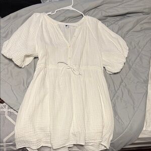 Old Navy Cream Blouse